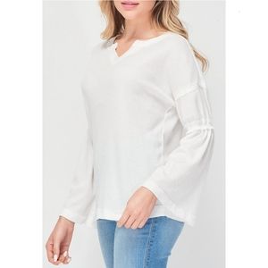 Baea Women's Flare Sleeve Shirt White Size Medium Cute Top